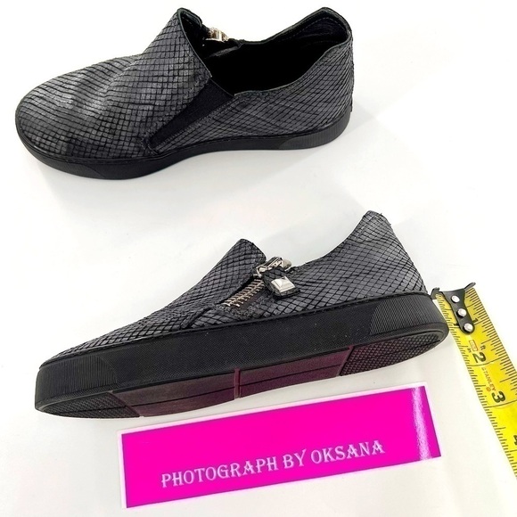 Stuart Weitzman Sneakers Snakeskin Embossed Leather Zip Size 7 M - Picture 9 of 15